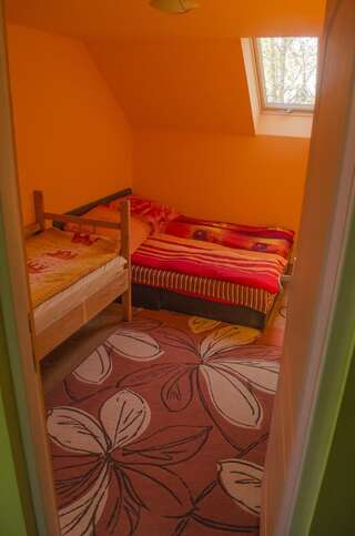 Дома для отпуска Orange House Харгита-Бэй Дом с 4 спальнями-30